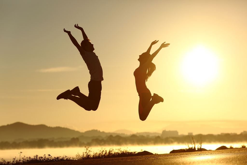 Rheuma Akademie Fitness couple jumping