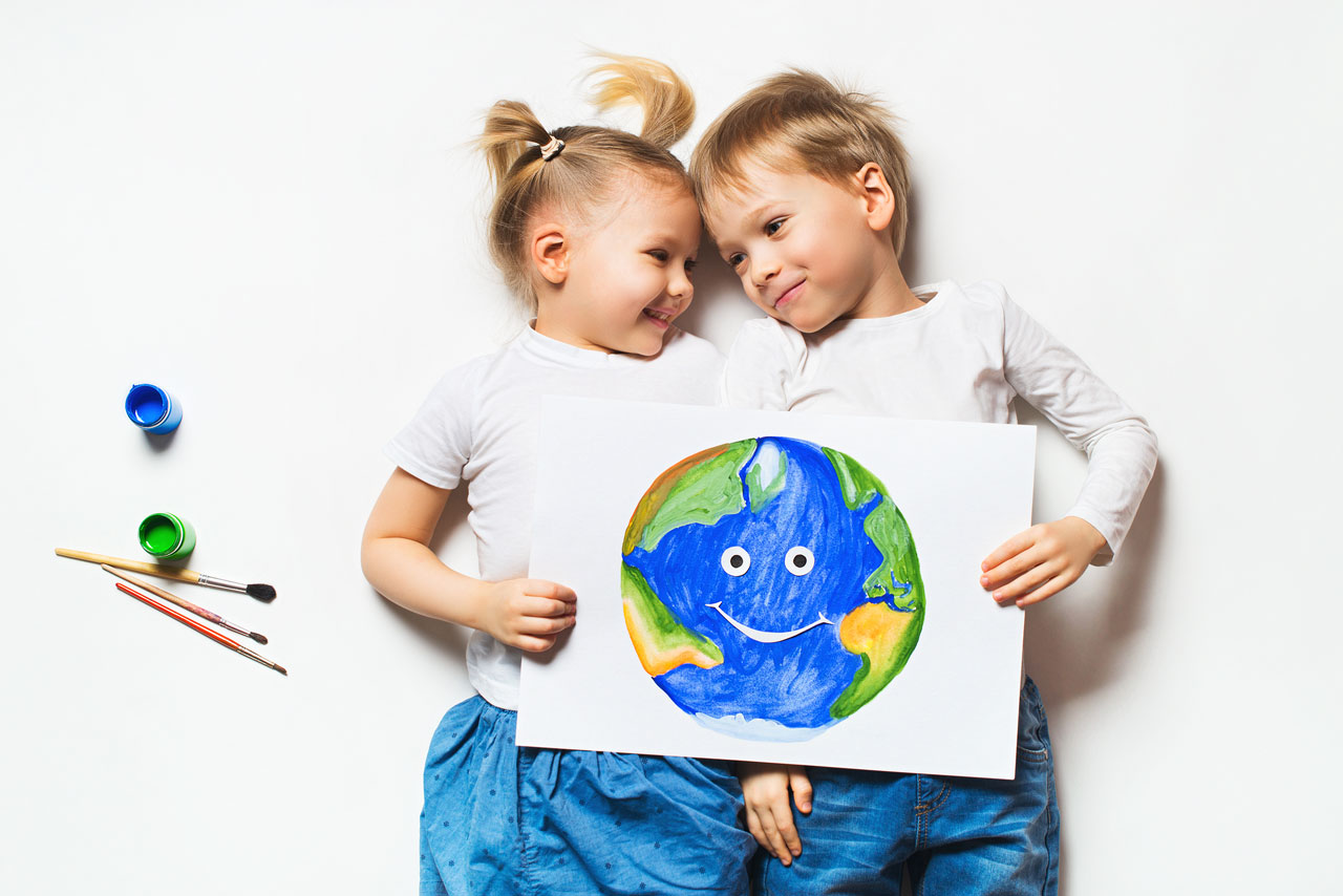 Rheuma Akademie Umweltkonzept zwei Kinder Weltkugel